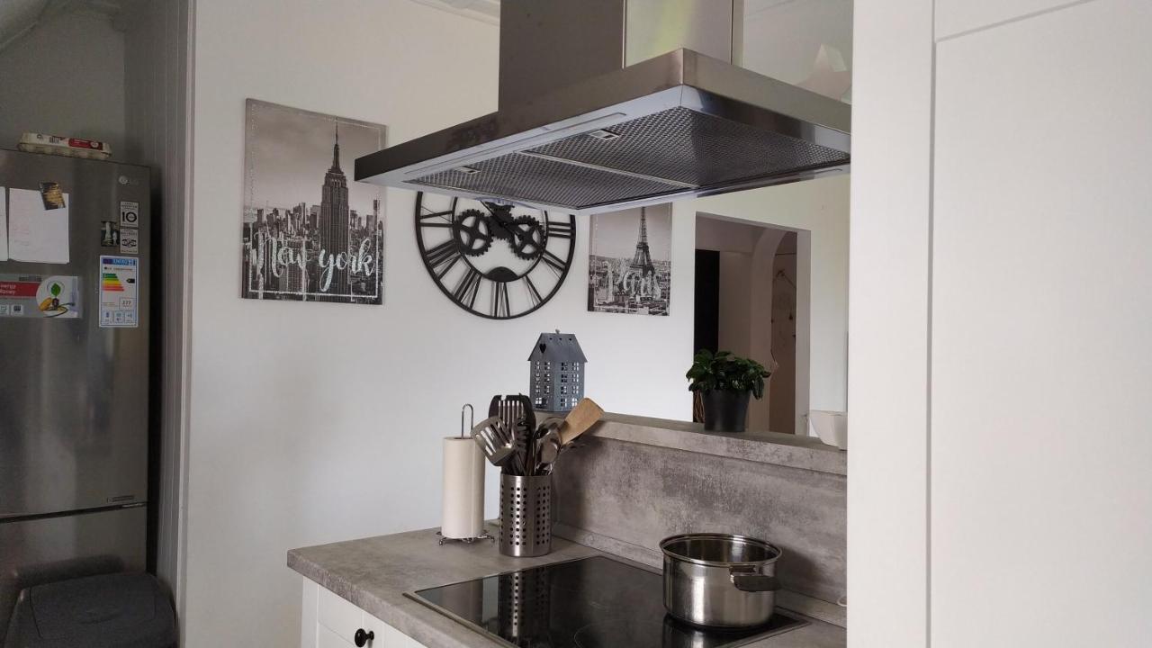 Leander Apartman Balatonlelle Exterior photo